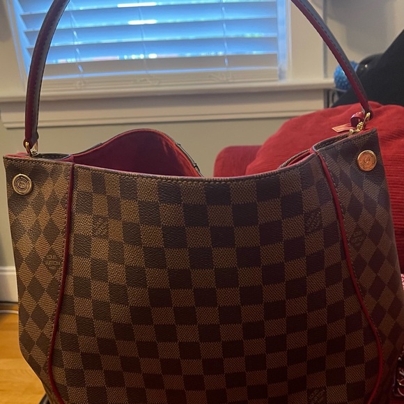 Louis Vuitton Caissa Hobo - Picture 5 of 10